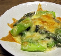 アスパラガスのチーズ焼き