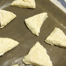 ケンタッキーフライドチキンのビスケット　焼く前