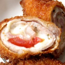 トマトとチーズ入りトンカツ