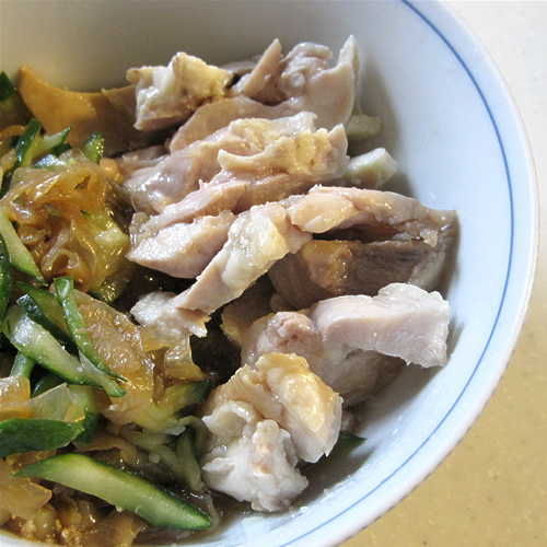 中華前菜の蒸し鶏
