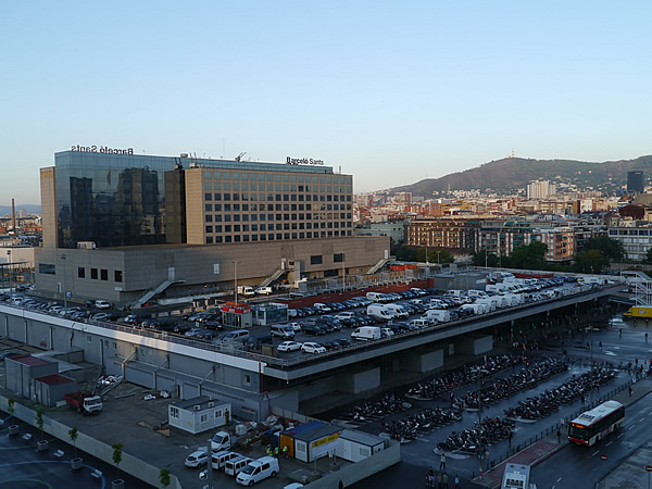 バルセロナ駅の裏側（ホテルの窓から）